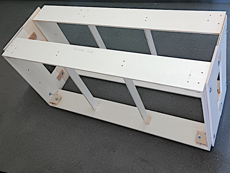 Neue Teile mit Transportbrettern